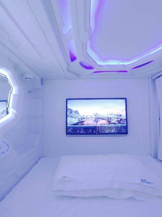 Met A Space Pod @ Asoke Bangkok Exterior photo