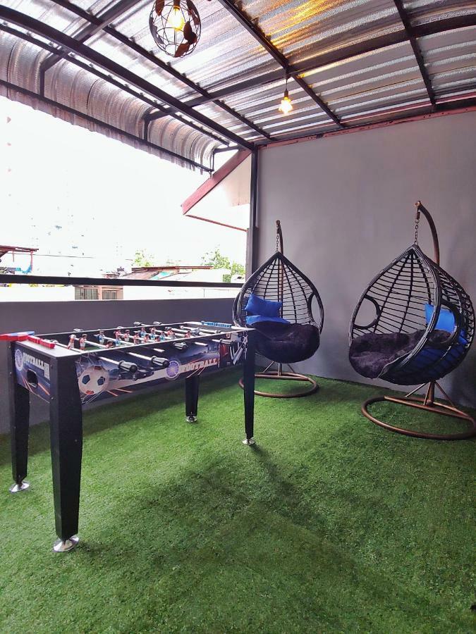 Met A Space Pod @ Asoke Bangkok Exterior photo
