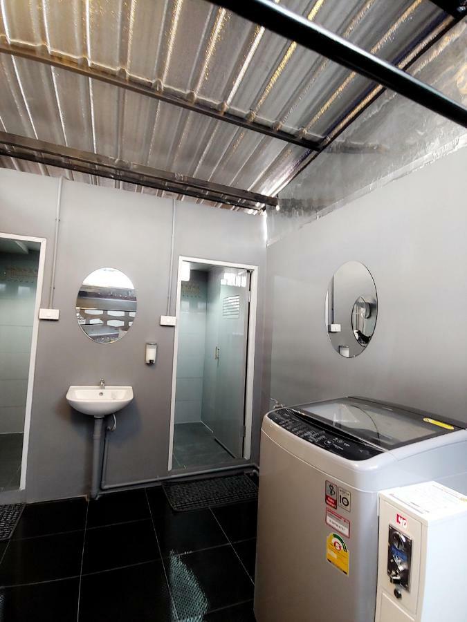Met A Space Pod @ Asoke Bangkok Exterior photo