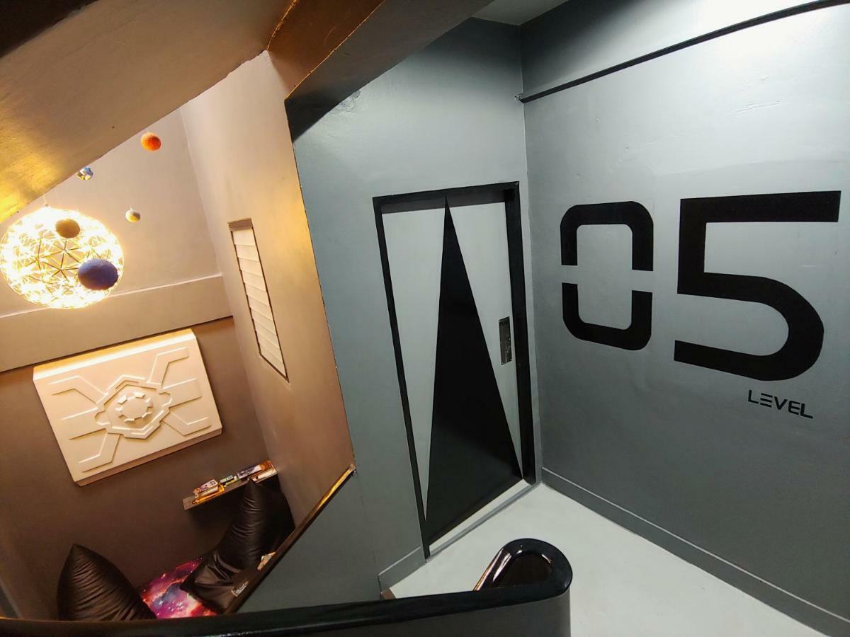 Met A Space Pod @ Asoke Bangkok Exterior photo
