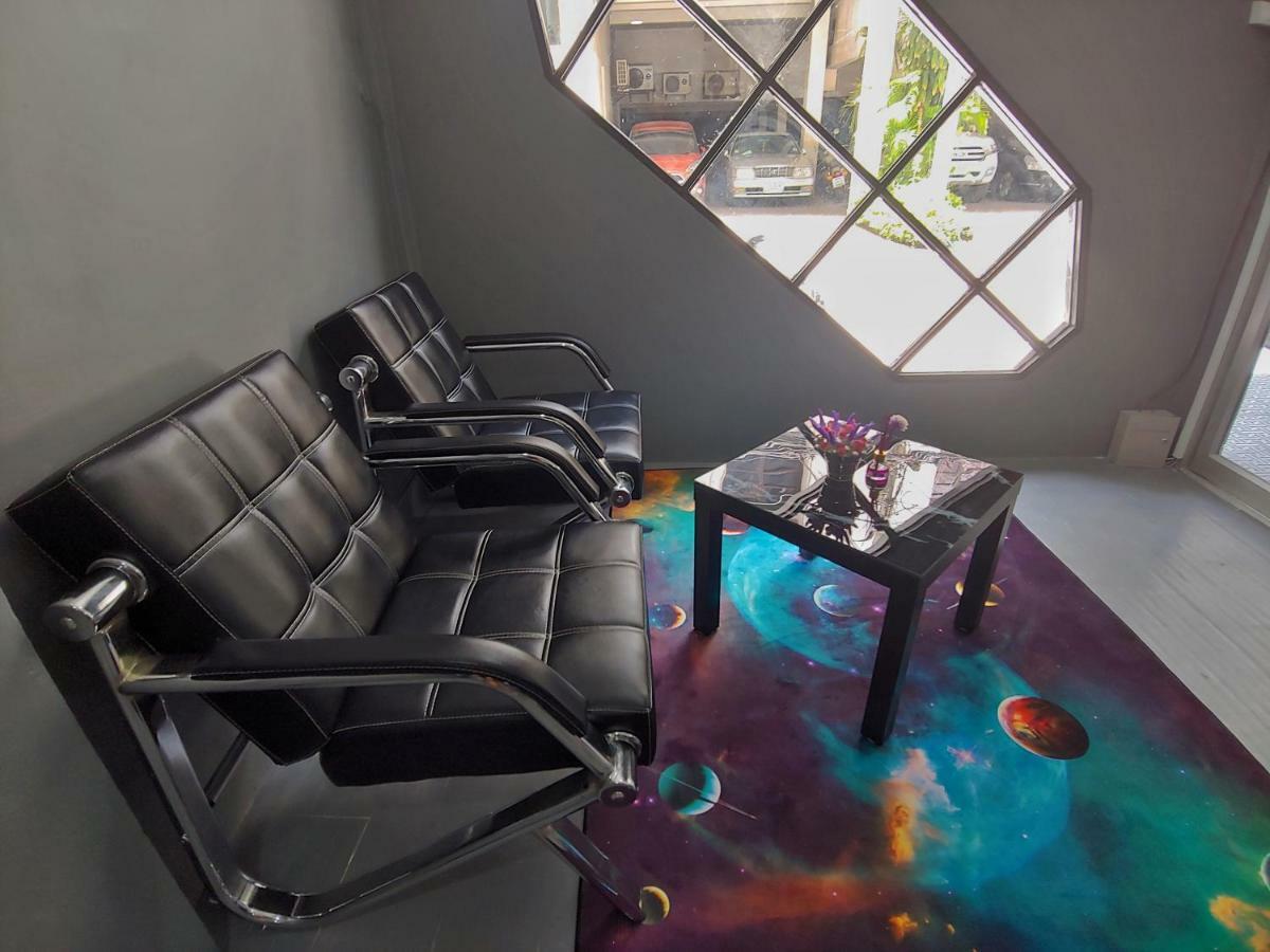 Met A Space Pod @ Asoke Bangkok Exterior photo