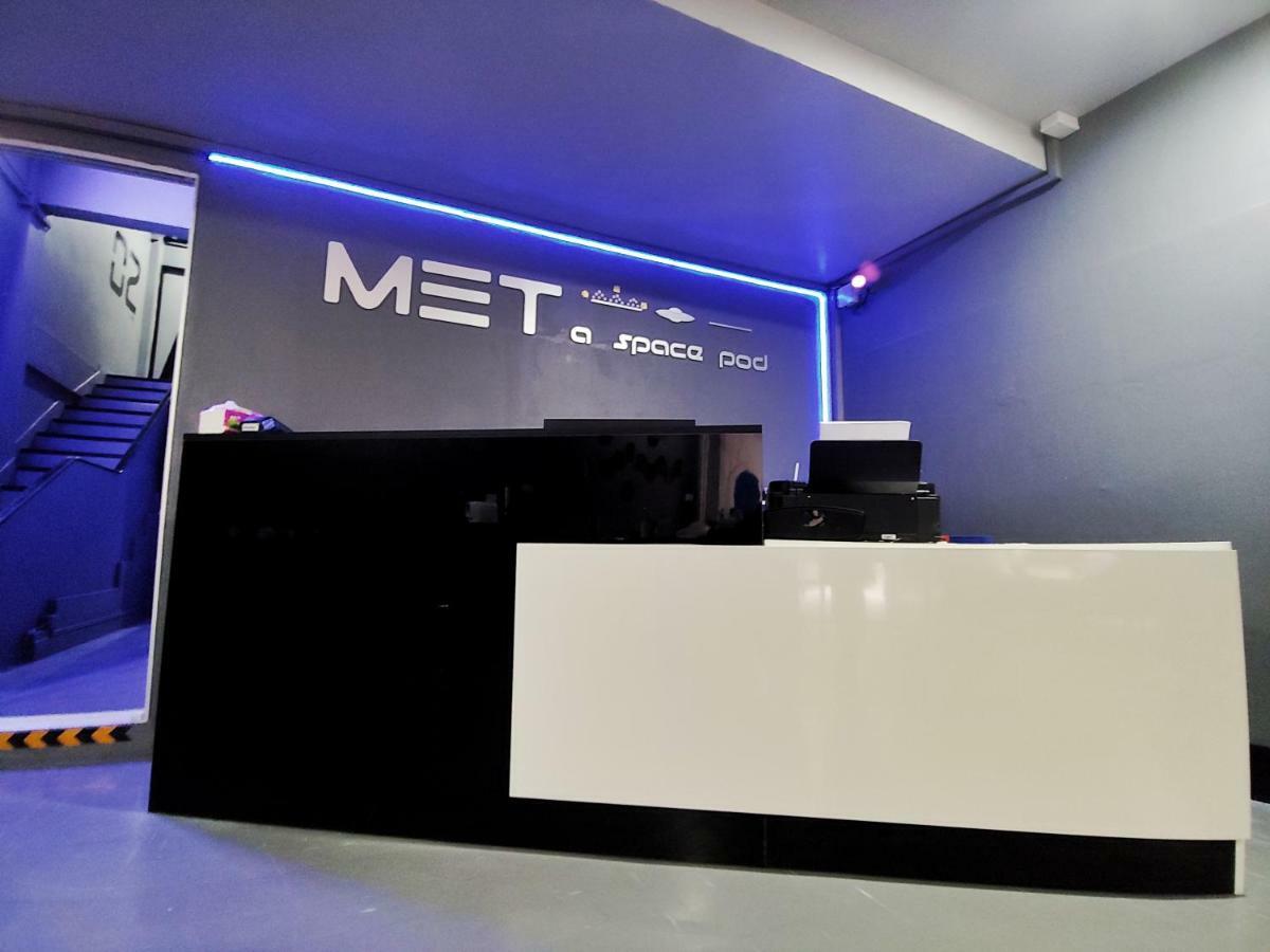 Met A Space Pod @ Asoke Bangkok Exterior photo